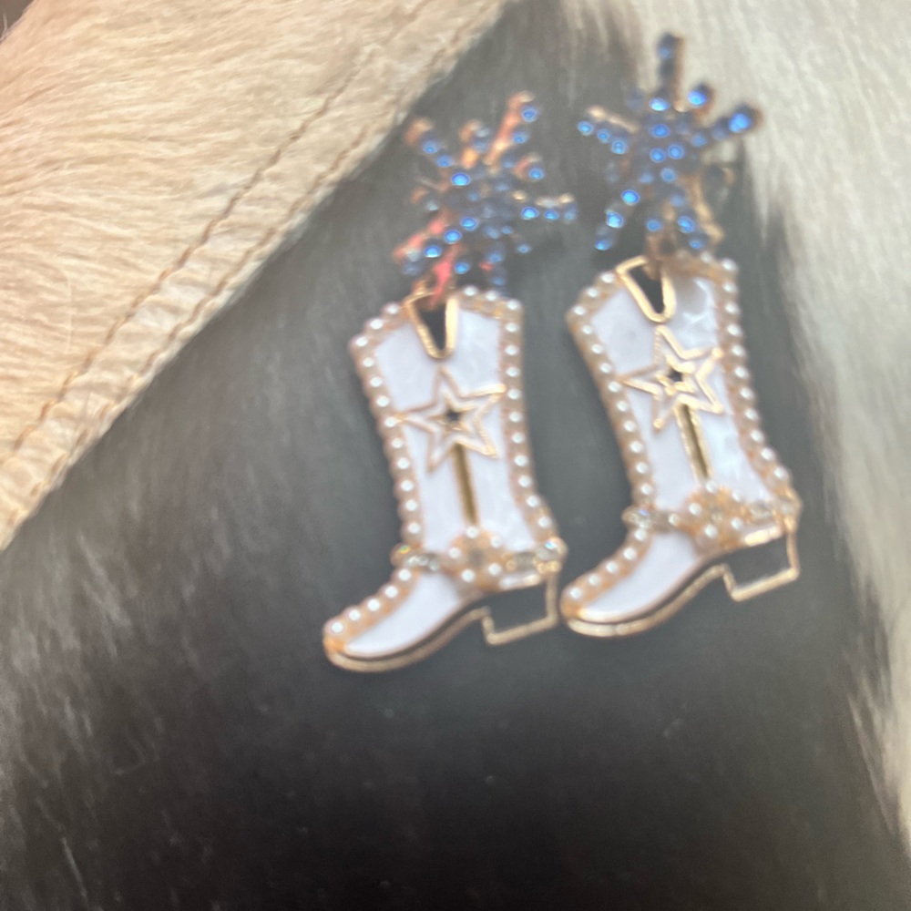 Cute dallas cowboy style earrings
